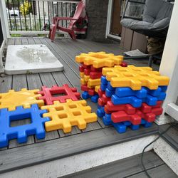 Little Tikes Big Waffle Blocks – 18-Piece Set