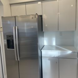GE Refrigerator