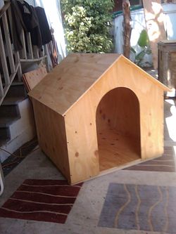 New 3' x 3' x 3' wood dog house