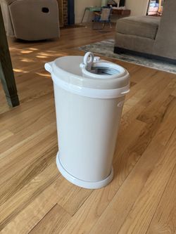 Barely used-Ubbi diaper pail. Like new