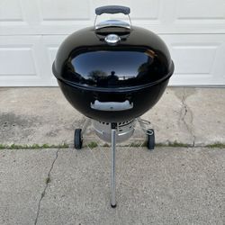 22” Weber Charcoal Grill