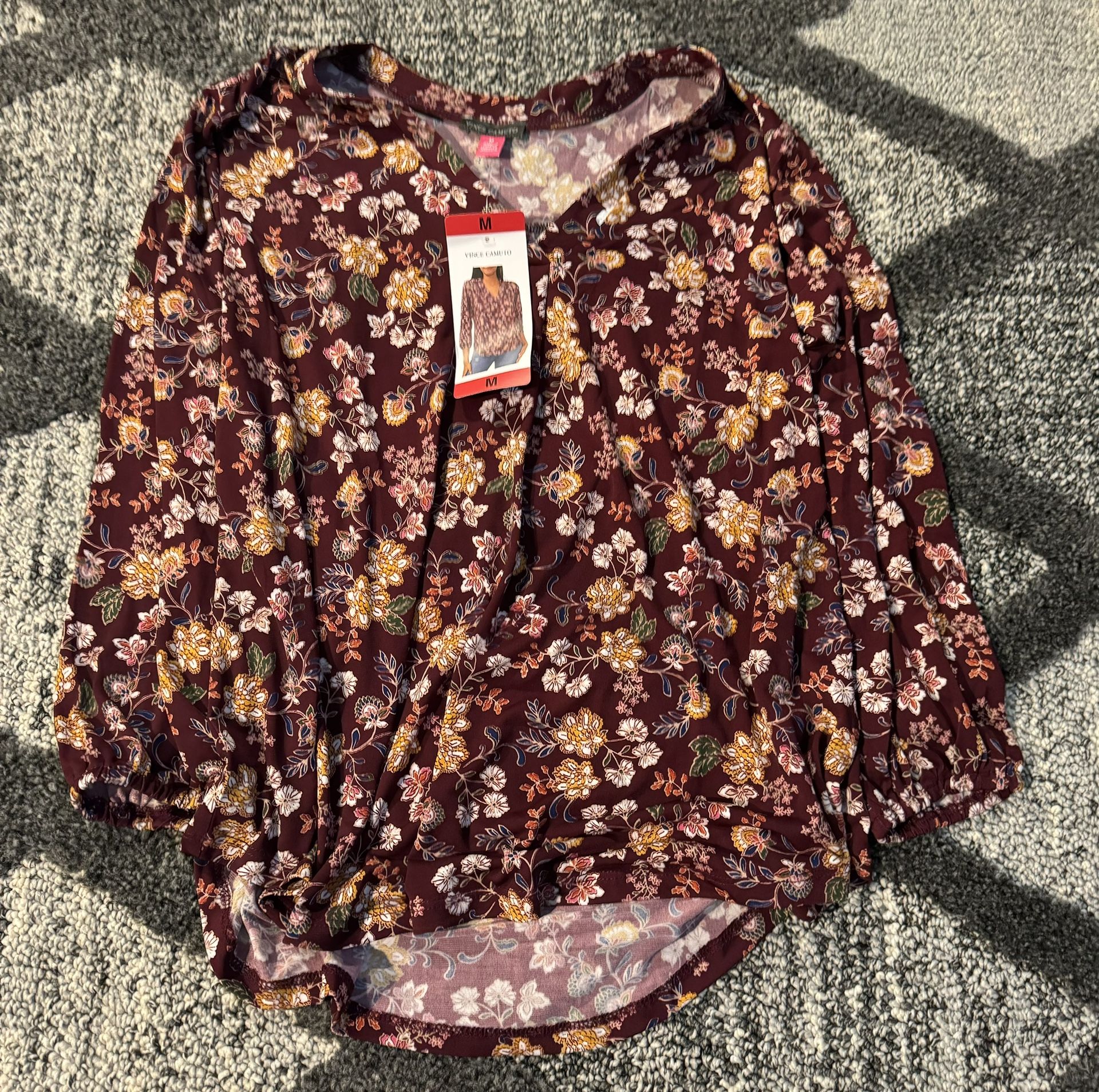 New Women’s Vince Camuto Shirt Medium