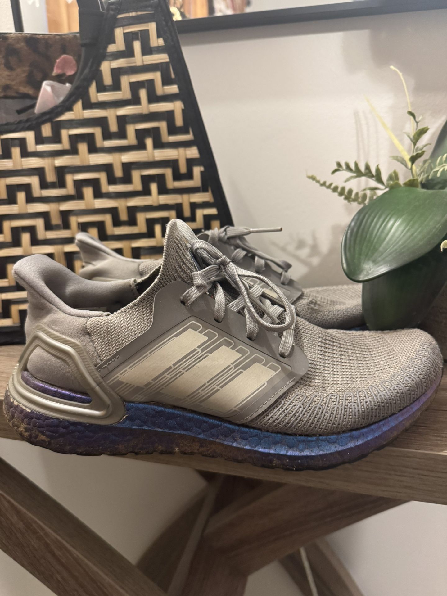 Addidas 8.5
