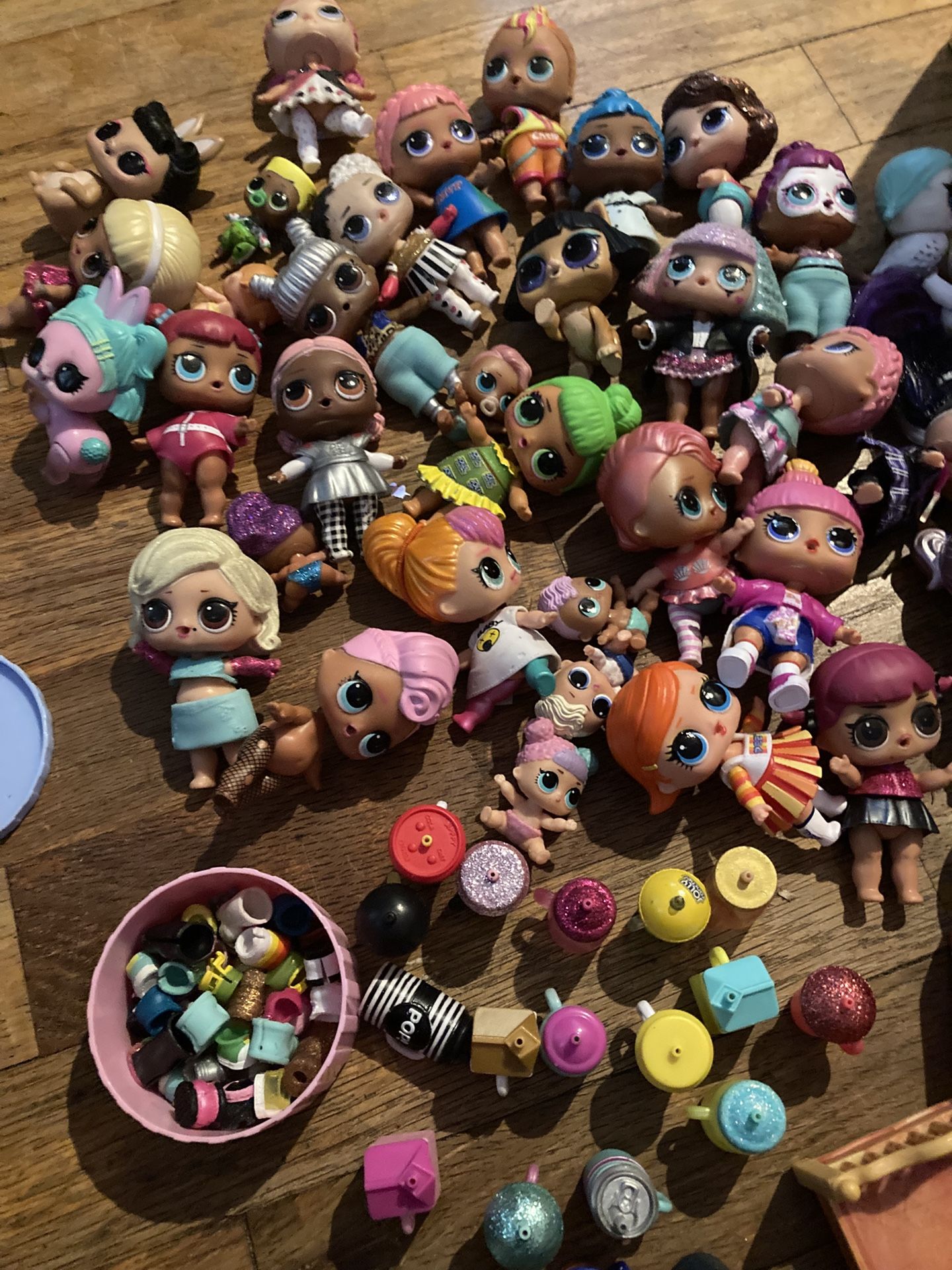 lol Dolls Lot And Accessories 