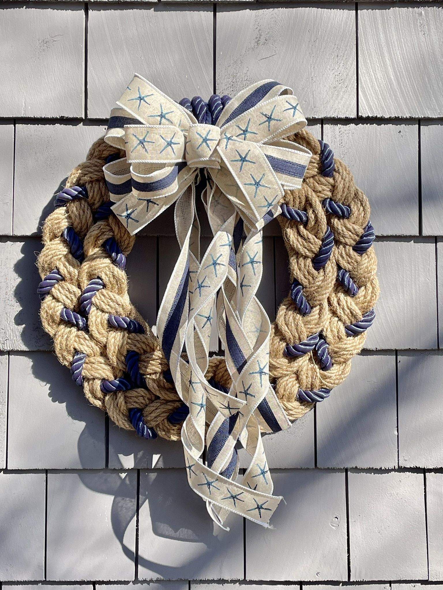 18 inch jute and boat rope wreath with Starfish bow