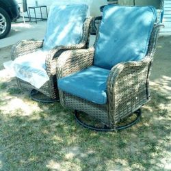 Brand New Patio Swivel Chair Set Brand New Patio Rocking Chairs Gray Frame Blue Cushions Brand New Also Available In Gray Or Dark Gray Cushions 🚚🆕🚚