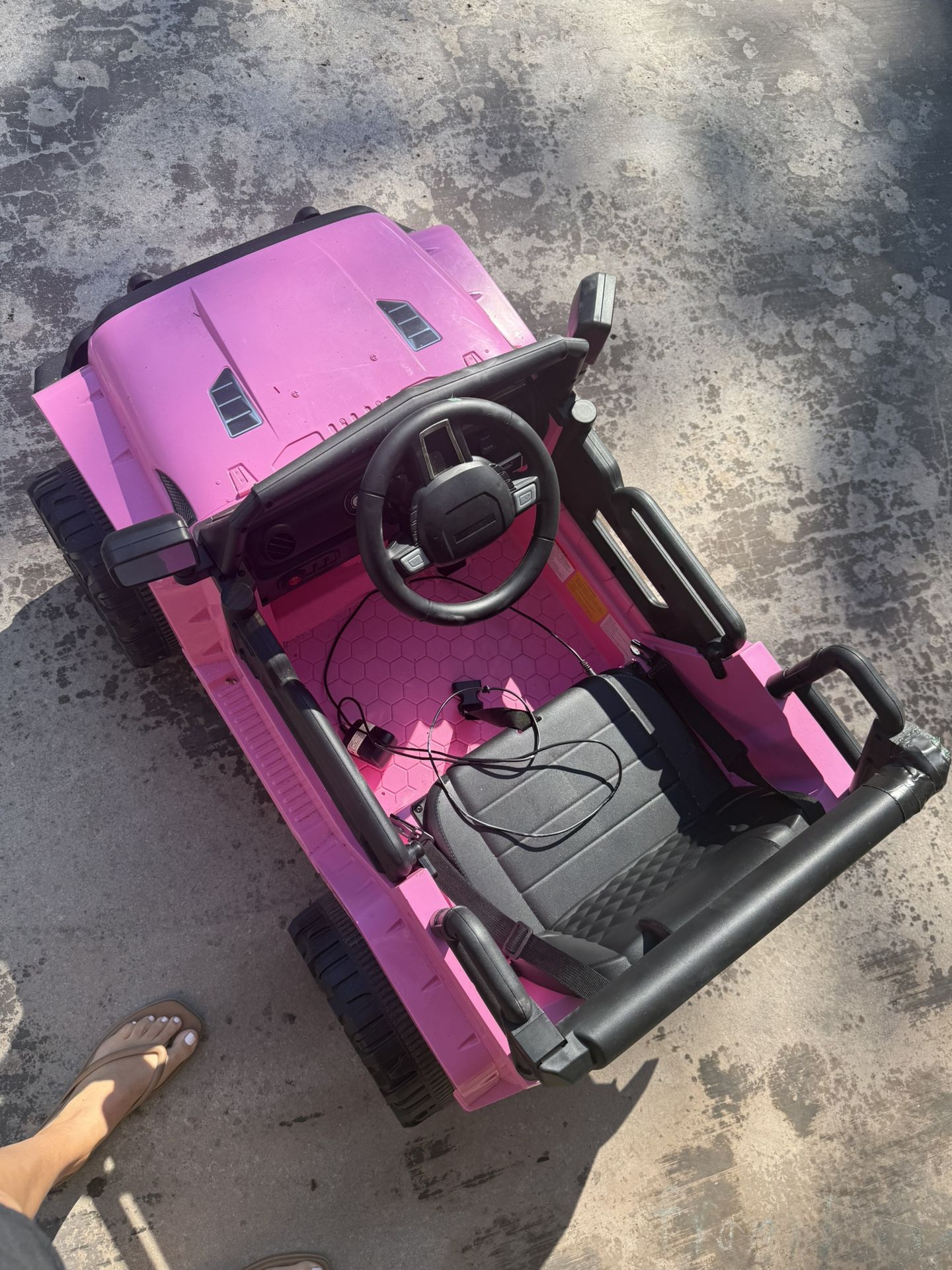 Pink Motorized Jeep