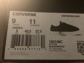 Converse Unisex (Men’s 9, Women’s 11)