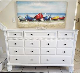 SOLID WOOD DRESSER 7 DRAWERS EXCELLENT CONDITION DELIVERY AVAILABLE