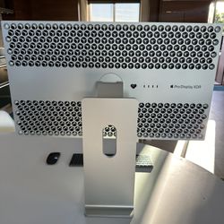 Apple Pro Display XDR 32 Inch Screen 