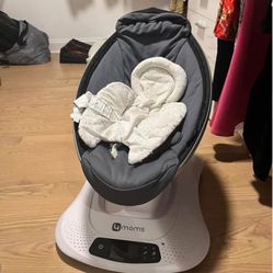Mamaroo 4Moms