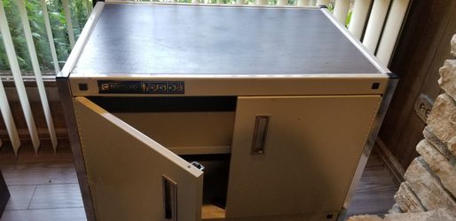 Copy Machine, Printer Stand/Steel Cabinet w/ Roller