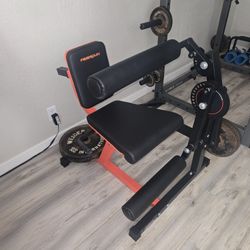 Leg Extension Machine 