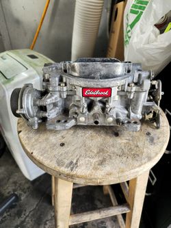 Edelbrock Carburetor