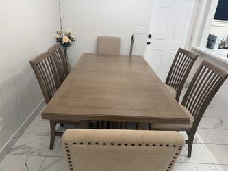 Wood Dining Table with 6 Chairs