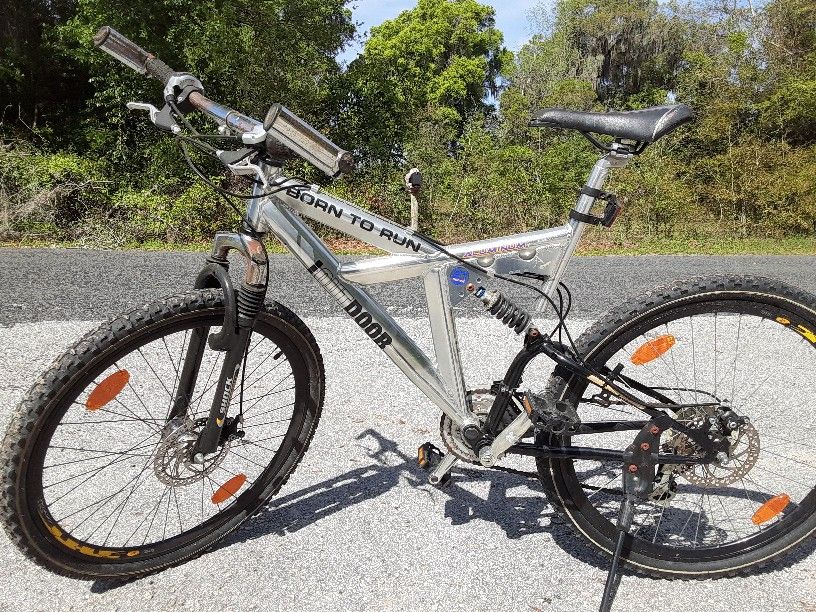 Born To Run Aluminum Bike 21speed