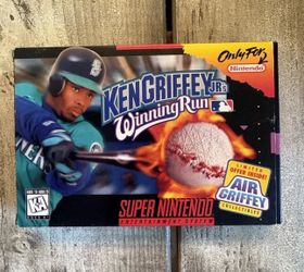 Super Nintendo Ken Griffey Jr Winning Run Complete in Box