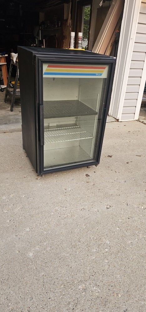 Small Glass Door Cooler Fridge