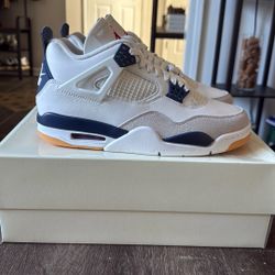 Brand new Jordan 4 SB Navy Size 9.5