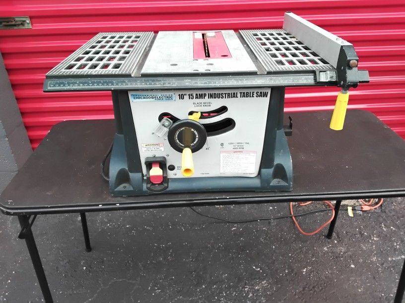 TABLE SAW WIHT METAL STAND 10 IN 15 AMP EXCELLENT CONDITIONS