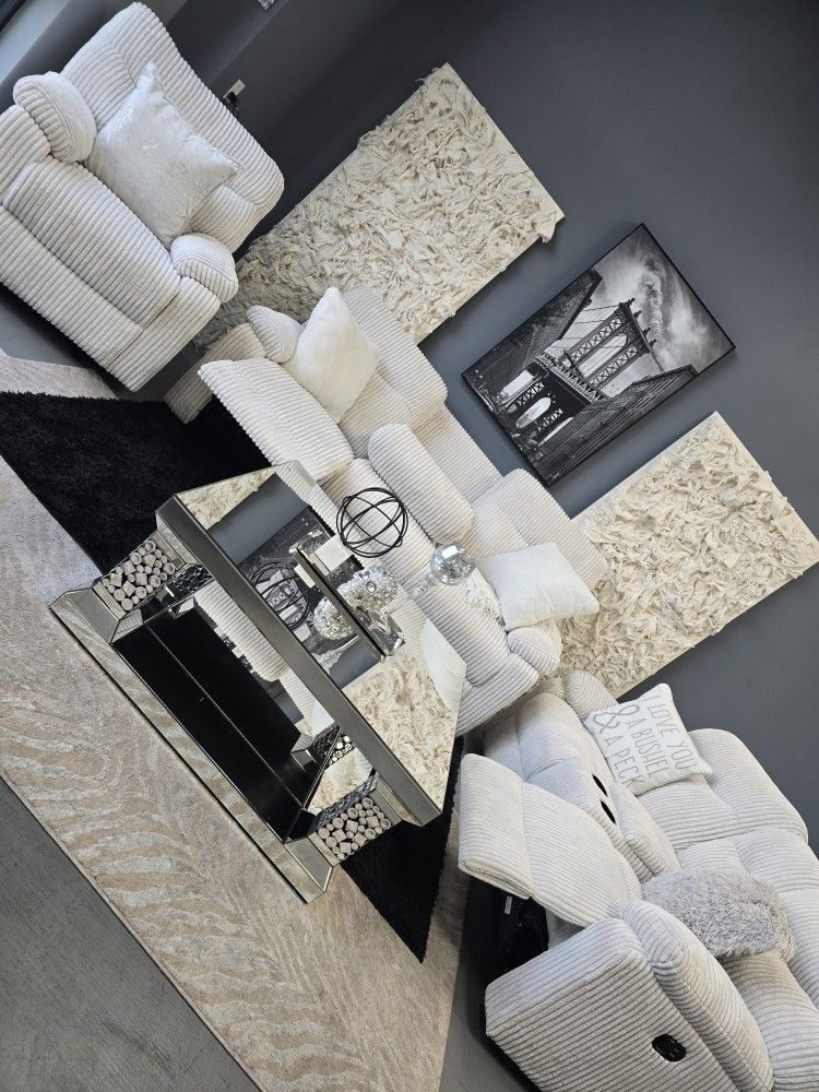 ✨️Reclining Sectionals Sofas ✨️ Furniture Sectionals, Bedrooms, Dining Avail