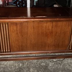 Antique Stereo 