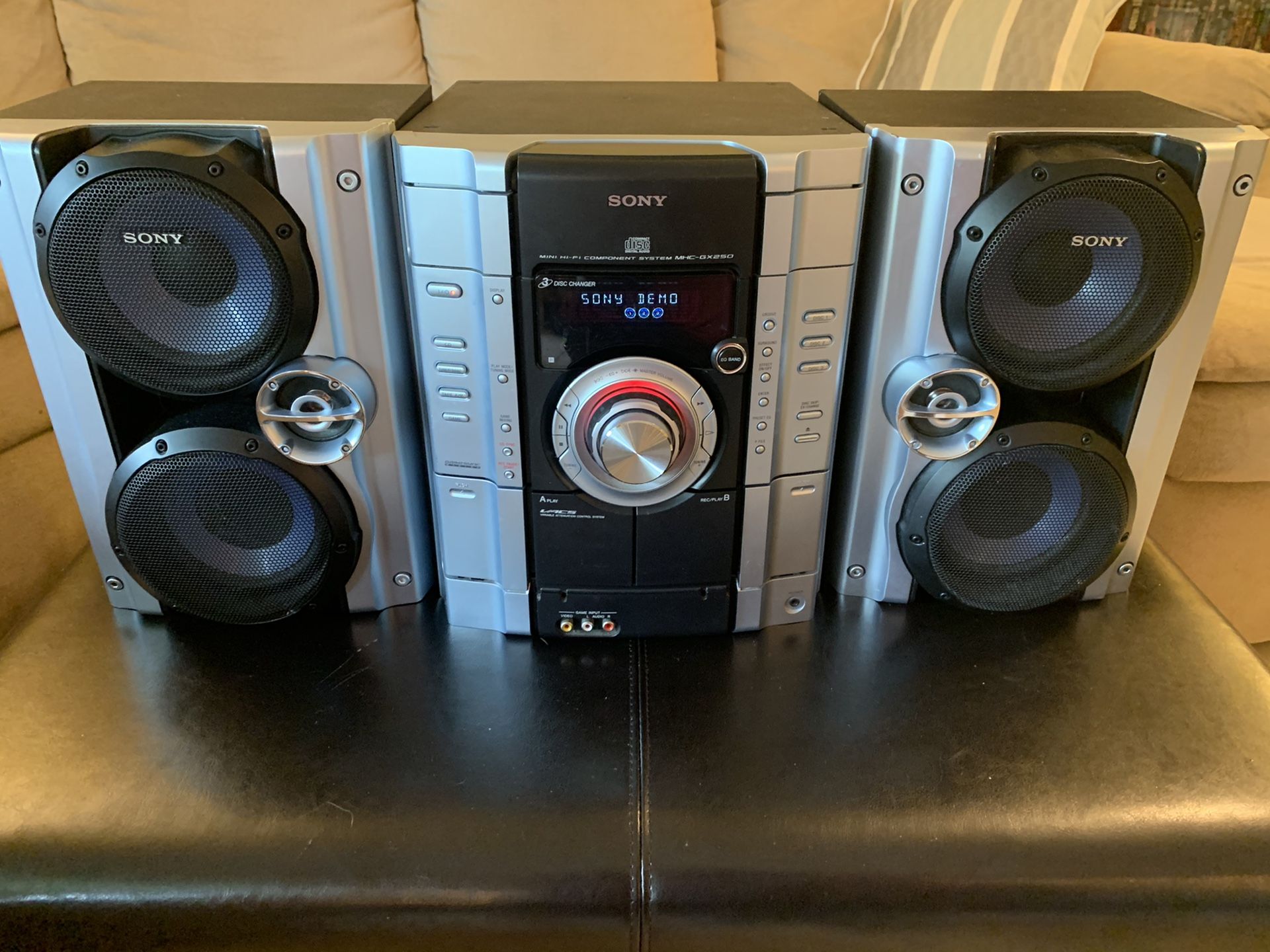 Sony MHCGX250 Stereo system for Sale in Vero Beach, FL OfferUp