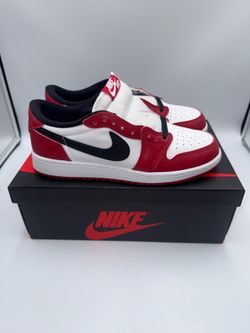 Jordan 1 Low OG “Chicago” Size 6.5Y/8W Size 7Y / Women’s 8.5 – Brand New With Box 🔥