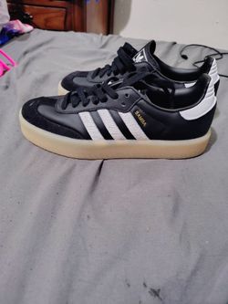 Adidas Sambae Low-Top Sneakers