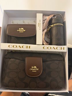 Coach Signature Gift Set Bundle