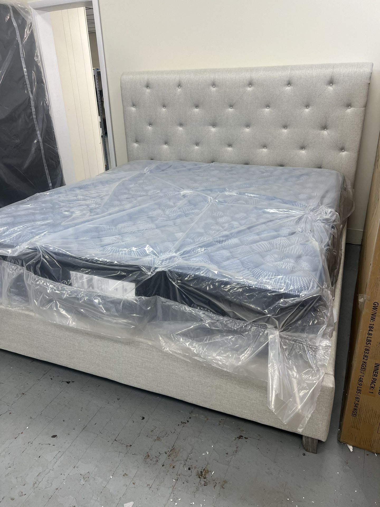 Serta Perfect Sleeper Marigold King Firm Mattress Delivery is included