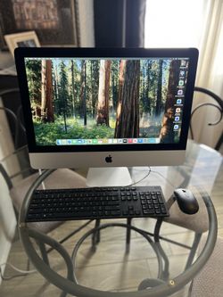 FAST Apple iMac 21.5” Desktop Computer / i5 / 8GB RAM / 128GB SSD / macOS Sequoia 15.8.1 / Logic Pro / Office / Final Cut Pro