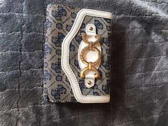Guess wallet