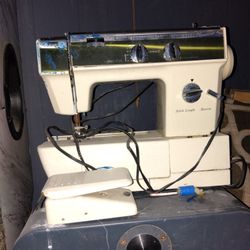 1970s Montgomery Ward Sewing Machine