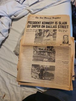 Des Moines Register 1963 President Kennedy Slained
