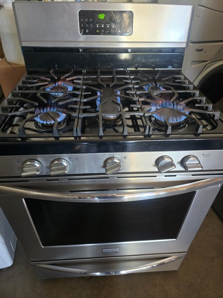Stove GAS $375