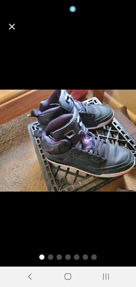 Woman Jordans Shoes Size 7y
