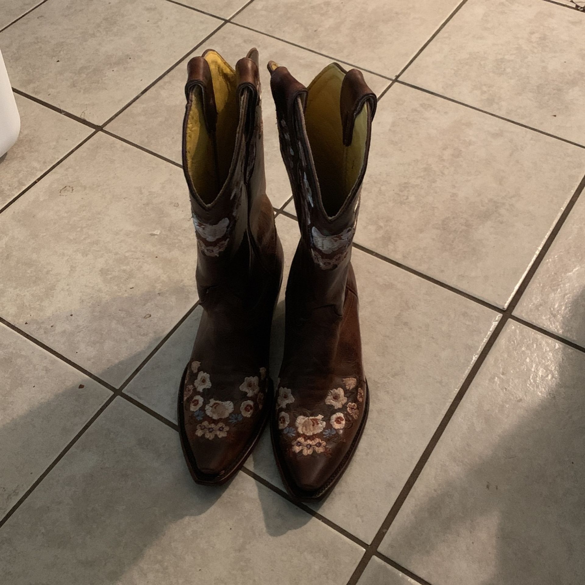 Cavender’s Women’s Cowboy Boots