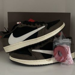 Travis Scott x Air Jordan 1 low Mocha 10m