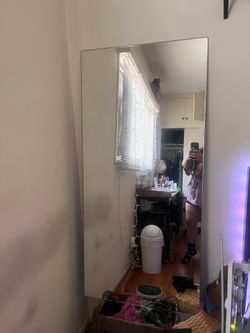 Full sized mirror