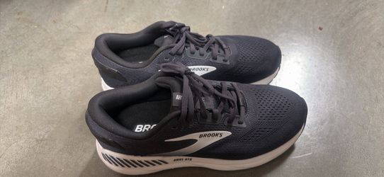 Brooks Ariel 24 Women’s 9.5