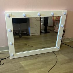 Vanity Mirror 200$