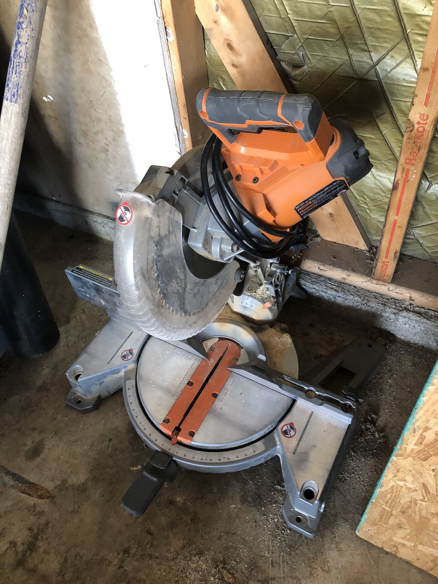 Saw , nail gun and air compressor for sell