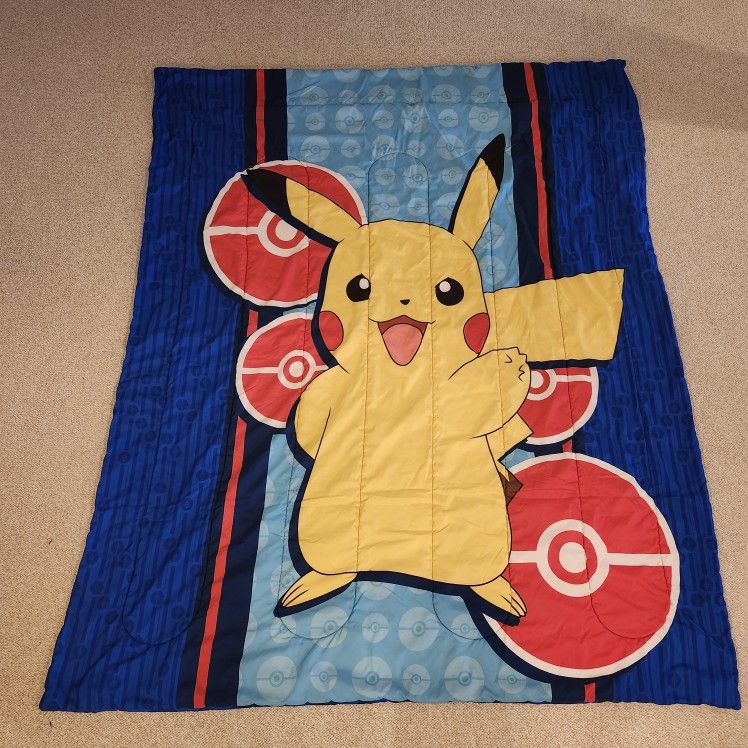 Pokemon Pikachu Pokeball Twin / Full Reversible Comforter 72 x 86