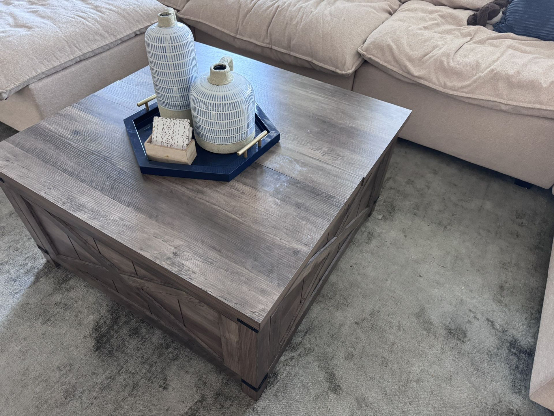 In Box EnHomee Lift Top Coffee Table with Storage, 35.7" W