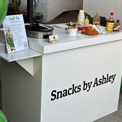 Snacks  bar