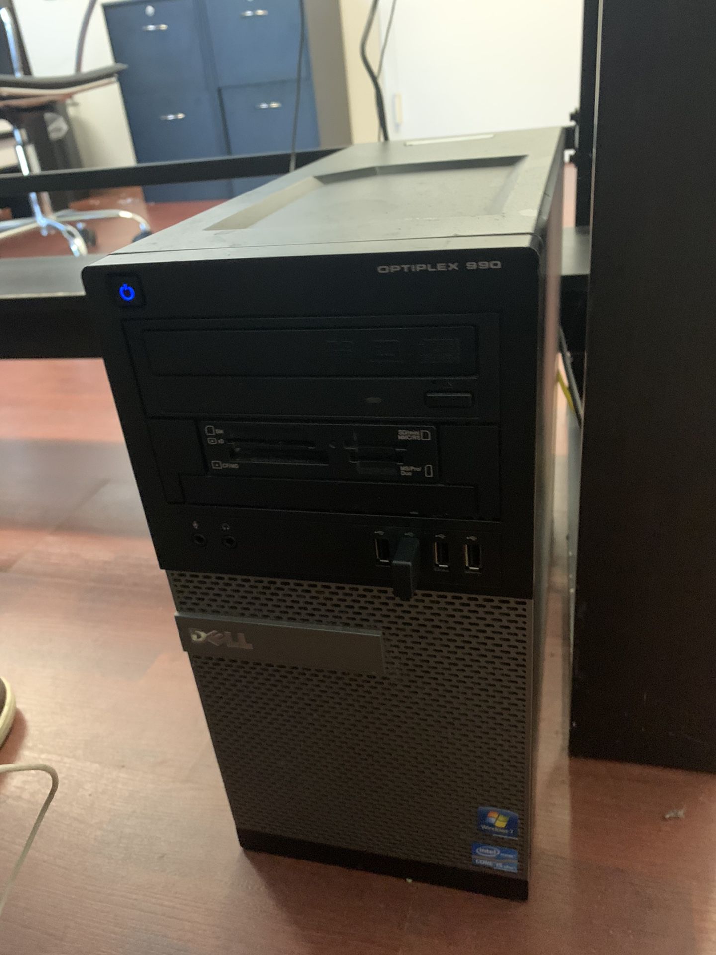 Two Dell Optiplex 990 w/ viewsonic monitor for sale