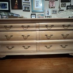 6-drawer Dresser + 2 End Tables 