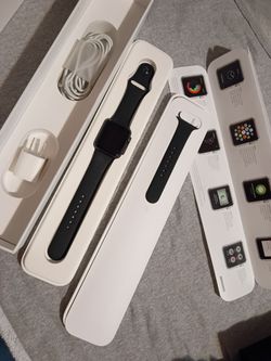 Apple Watch Series 3 (GPS) with a 42mm