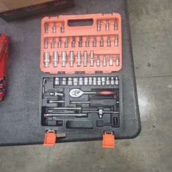 TOOL SET